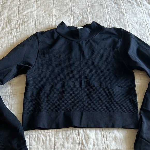 Z by Zella Black Long Sleeve Athletic Top - Picture 2 of 8